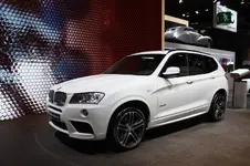 011-2011-bmw-x3-paris.webp