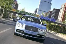 Bentley-Flying-Spur-01.webp
