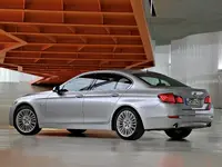 bmw_535i_sedan_8.webp
