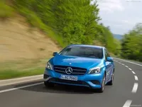 Mercedes-Benz-A-Class_2013_800x600_wallpaper_19.webp