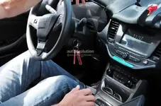 new-opel-astra-dashboard-revealed-in-latest-spyshots-85364-7.webp