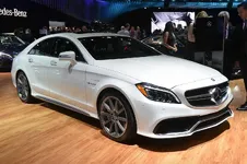 01-2016-mercedes-amg-cls63-la-1.webp