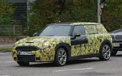 2016-mini-clubman-spyshots-show-new-interior-photo-gallery_2.webp