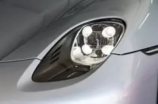 2015-porsche-918-spyder-headlamp.webp