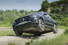 merc-glc-ride-007.webp