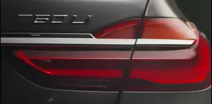 2016-BMW-7-Series-taillight-teased-900x441.webp