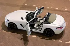 mercedes-benz-sls-24511111217128571600x1060.webp