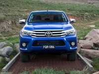 Toyota-HiLux_2016_800x600_wallpaper_0c.webp