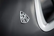 Mercedes-Maybach-S-600-Guard-fotoshowBigImage-71dc96f6-925501.webp