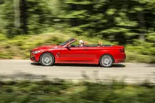 Mercedes-C-250-Cabrio-vs-BMW-420i-Cabrio-36-1.webp