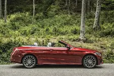 Mercedes-C-250-Cabrio-vs-BMW-420i-Cabrio-66.webp
