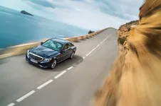 2015-mercedes-benz-c-class-w205-officially-unveiled-photo-gallery-1080p-17.webp