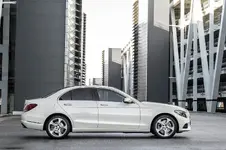 2015-mercedes-benz-c-class-w205-officially-unveiled-photo-gallery-1080p-28.webp