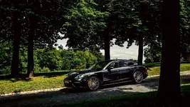 high_porsche_panamera_turbo_2016_porsche_ag(3).webp