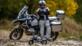 Lego-BMW-R-1200-GS-Adventure-4.webp