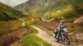 bmw-r-1000-gs-4.webp