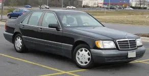 Mercedes-Benz_S-Class_W140.webp