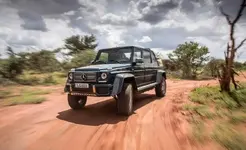 Mercedes-Maybach-G650-Landaulet-102-1-876x535.webp