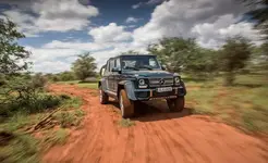 Mercedes-Maybach-G650-Landaulet-106-1-876x535.webp