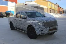 2018-mercedes-benz-x-class-spied-in-production-trim-pickup-truck-looks-rugged_15.webp