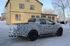 2018-mercedes-benz-x-class-spied-in-production-trim-pickup-truck-looks-rugged_18.webp