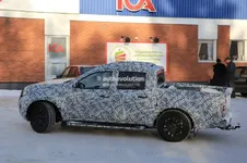2018-mercedes-benz-x-class-spied-in-production-trim-pickup-truck-looks-rugged_12.webp