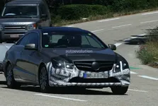 spyshots-mercedes-benz-e-class-coupe-facelift-47184_1.webp
