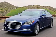nydn-bg-2016-hyundai-genesis-sedan-photo.webp