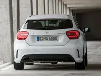 mercedes-benz-a45-amg-06-jpg.15396.webp