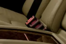 02mercedesseatbeltadvanc-jpg.339938.webp