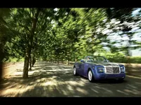 2008-Rolls-Royce-Phantom-Drophead-Coupe-Front-Angle-Speed-1280x960.webp