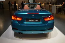 BMW-4er-Cabrio-Facelift-2017-Snapper-Rocks-Blue-Sport-Line-F33-LCI-16.webp