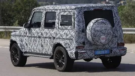 2018-mercedes-g-class-spy-photo (10).webp