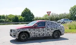 BMW X4 Road 4.webp