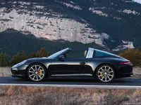Porsche-911_Targa_2015_800x600_wallpaper_05.webp