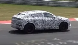lamborghini-urus-shows-its-gaping-intakes-on-nurburgring-camouflage-is-weak-thumbnail_5.webp