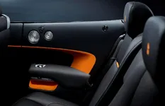 Rolls-Royce-Dawn-Black-Label-010.webp