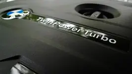 104586964-bmw-530-twin-power.530x298.webp