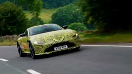 Aston-Martin-Vantage-3.webp