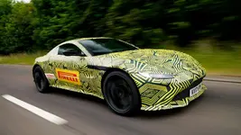 Aston-Martin-Vantage-2.webp