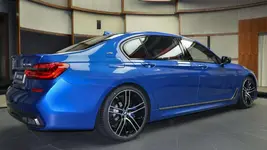 bmw-m760li-xdrive-estoril-blue.webp