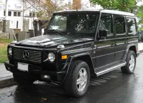 1920px-Mercedes-Benz_G500.webp