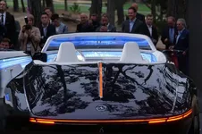 Vision-Mercedes-Maybach-6-fotoshowBig-5631fb47-1111968.webp