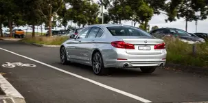 2017-BMW-530i-vs-Mercedes-Benz-E300-sedan-80.webp