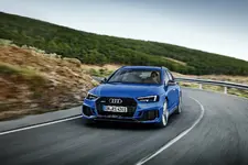 2018-audi-rs4-avant-10.webp