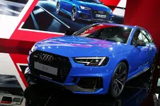 Audi-RS4-Avant-6.webp