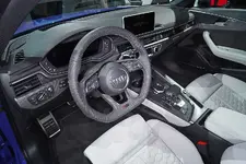 Audi-RS-4-1200x800-5d8db50a6c5e4882.webp