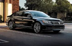 2017-Volkswagen-Passat-D_o1.webp