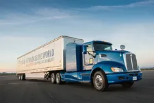 Project-Portal-Toyota-fuel-cell-truck-side-sunset.webp
