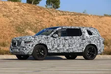 2019-mercedes-benz-gle-and-gls-spied-testing-together-in-europe_23.webp